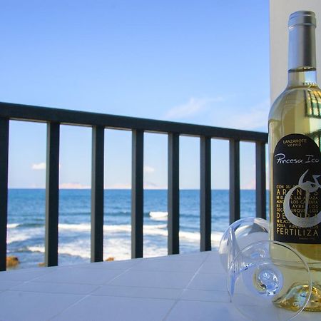 Seaview Famara 1 Apartment Ngoại thất bức ảnh