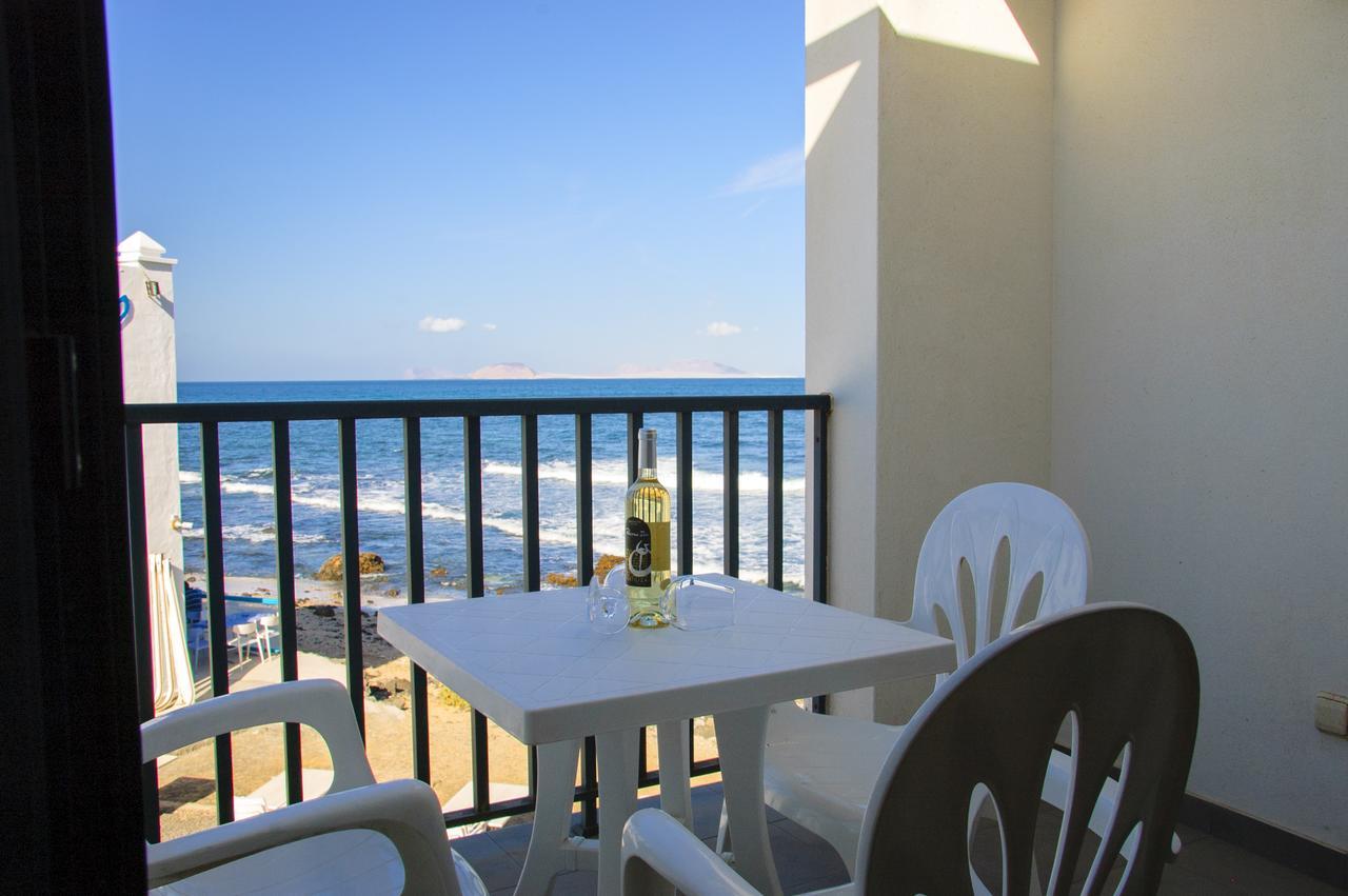 Seaview Famara 1 Apartment Ngoại thất bức ảnh